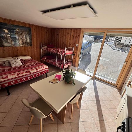 Residenze Vezza - La Corteccia- Apartment Vezza d'Oglio Luaran gambar