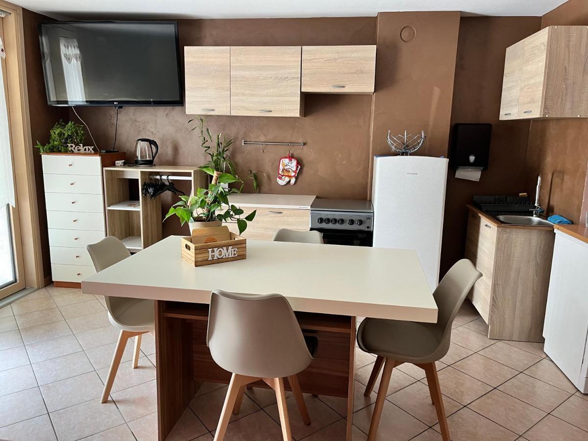 Residenze Vezza - La Corteccia- Apartment Vezza d'Oglio Luaran gambar