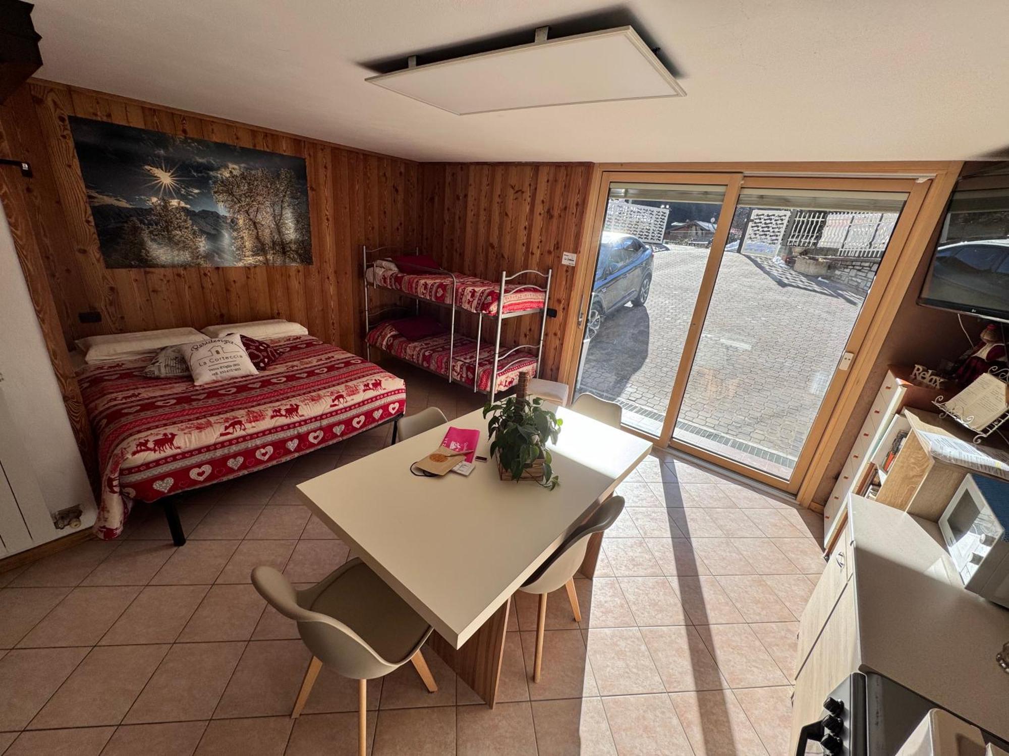 Residenze Vezza - La Corteccia- Apartment Vezza d'Oglio Luaran gambar